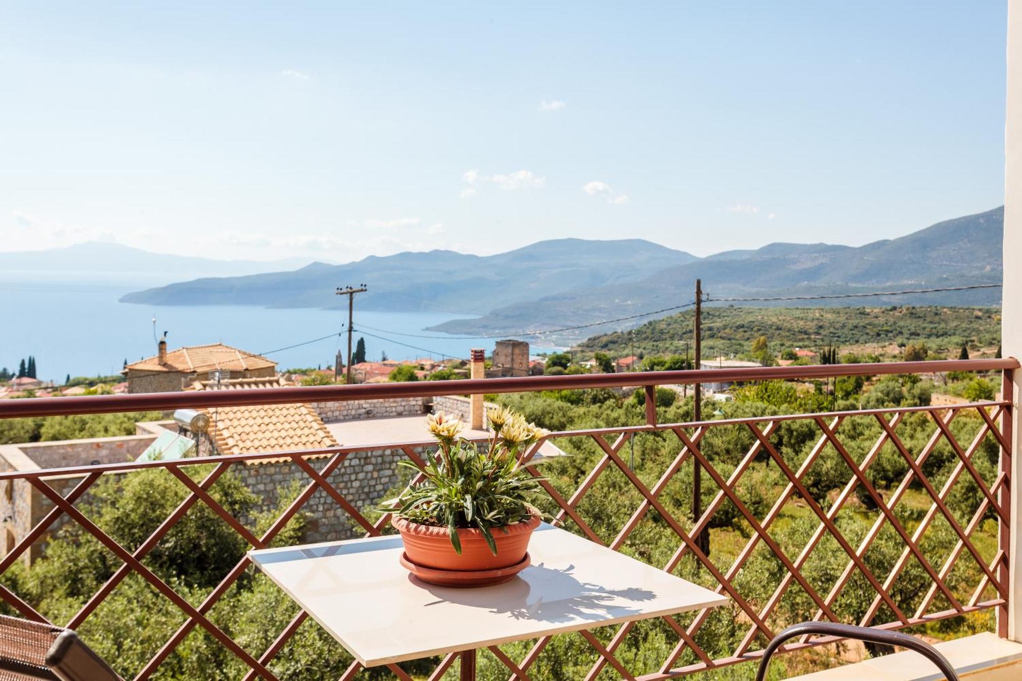 Villa Armonia, Sunset View And Relaxing Beach Vibe Proastion Exterior photo